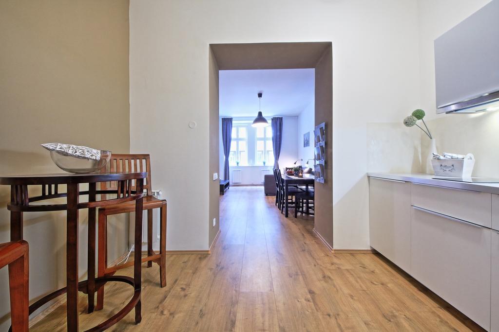Nabo Apartments Praha Bagian luar foto