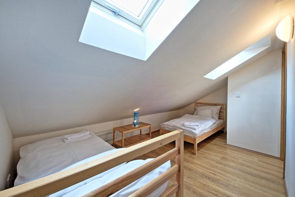 Nabo Apartments Praha Bagian luar foto