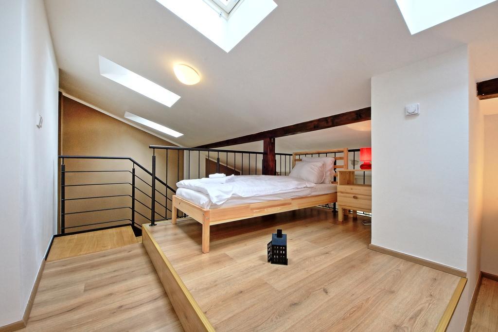 Nabo Apartments Praha Bagian luar foto