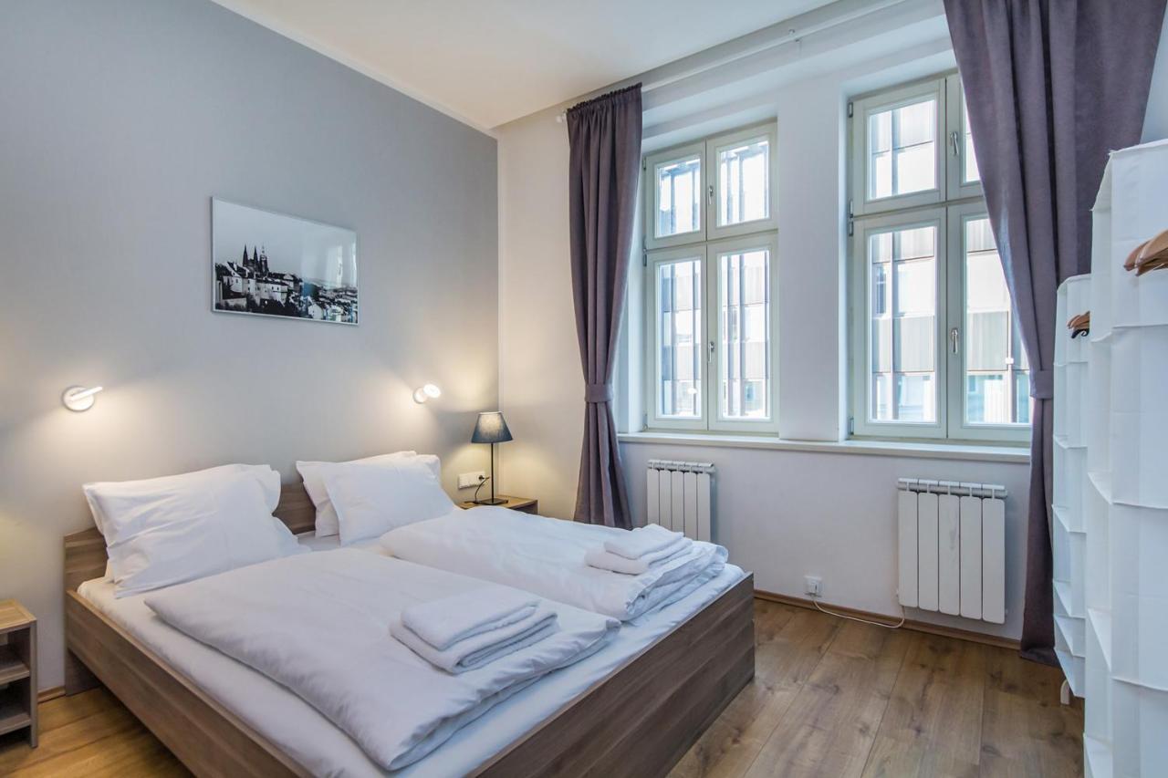 Nabo Apartments Praha Bagian luar foto