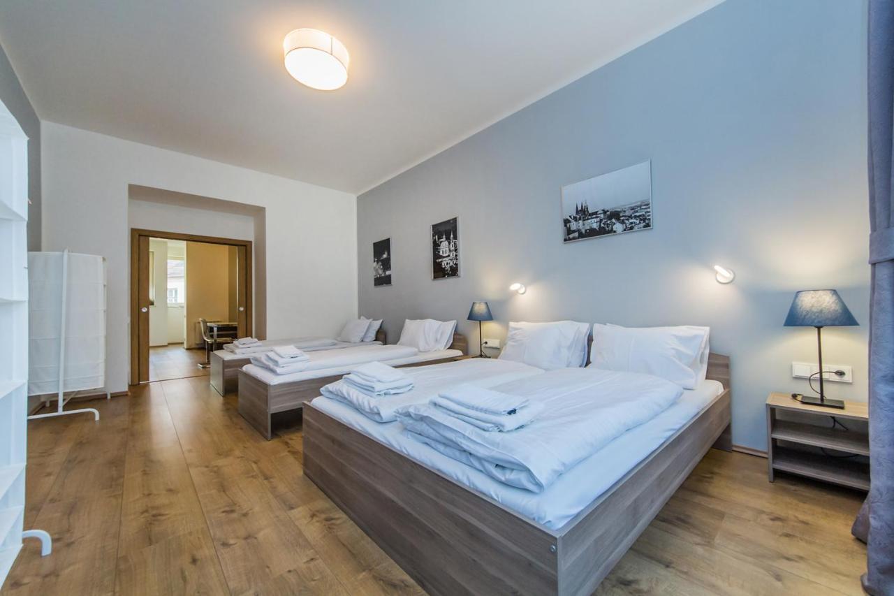 Nabo Apartments Praha Bagian luar foto